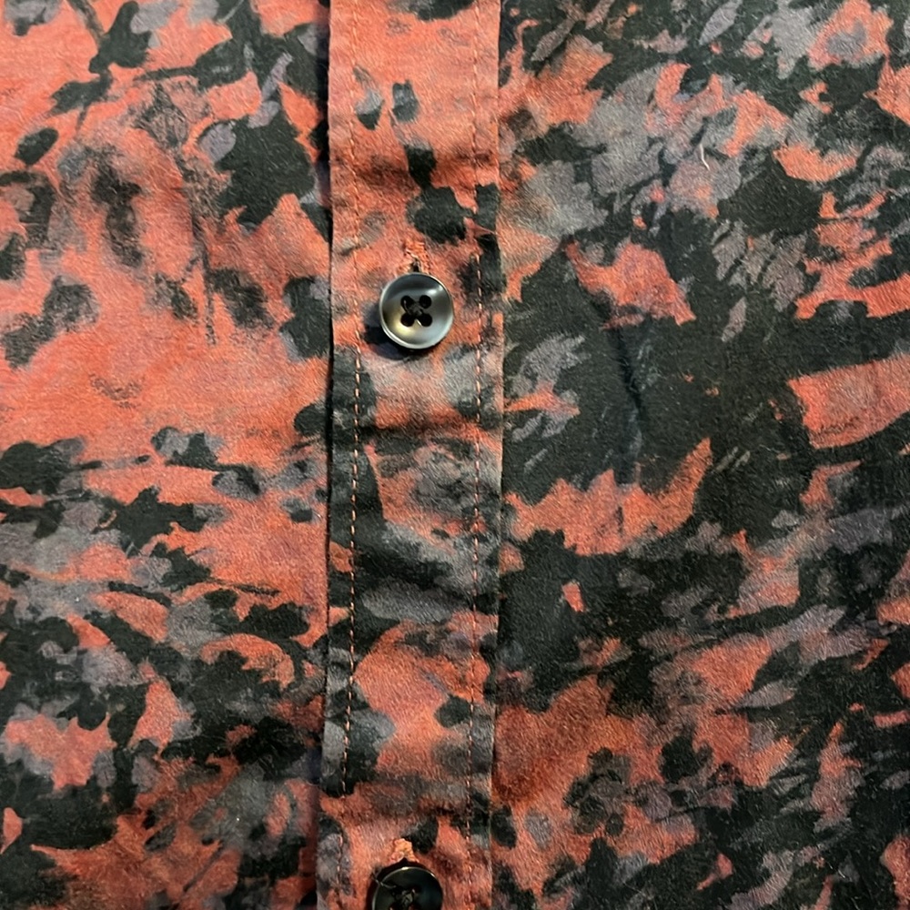Men’s Guess - Picture 2 of 3